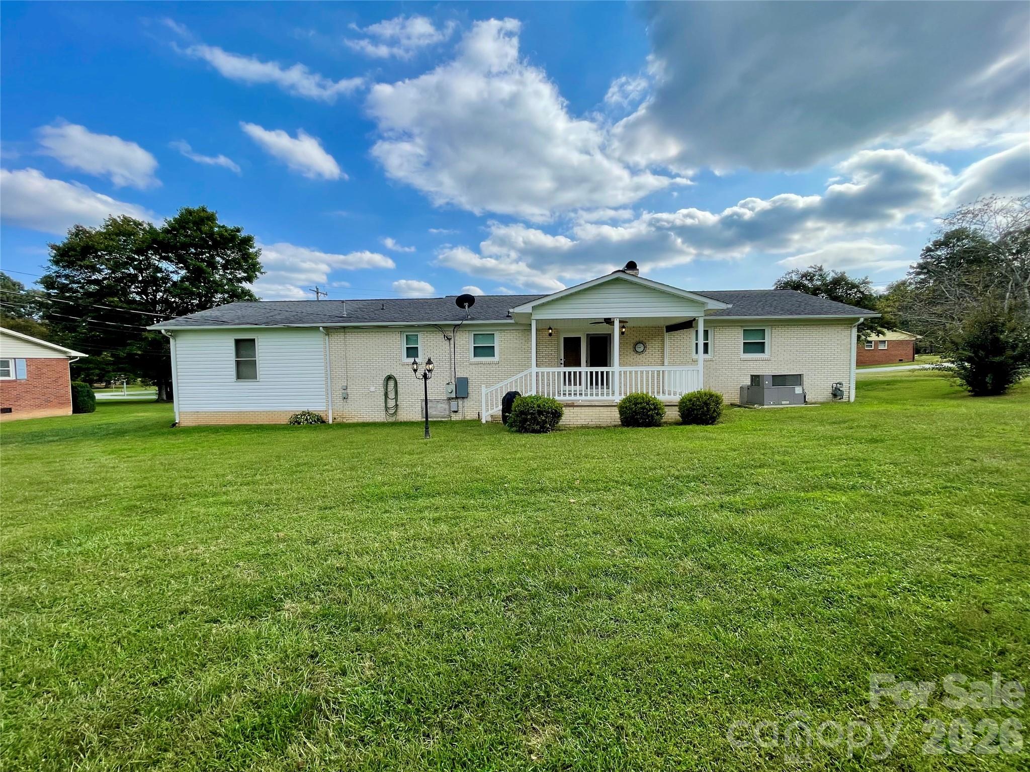 5708 Danville Dr, Kannapolis, NC 28081