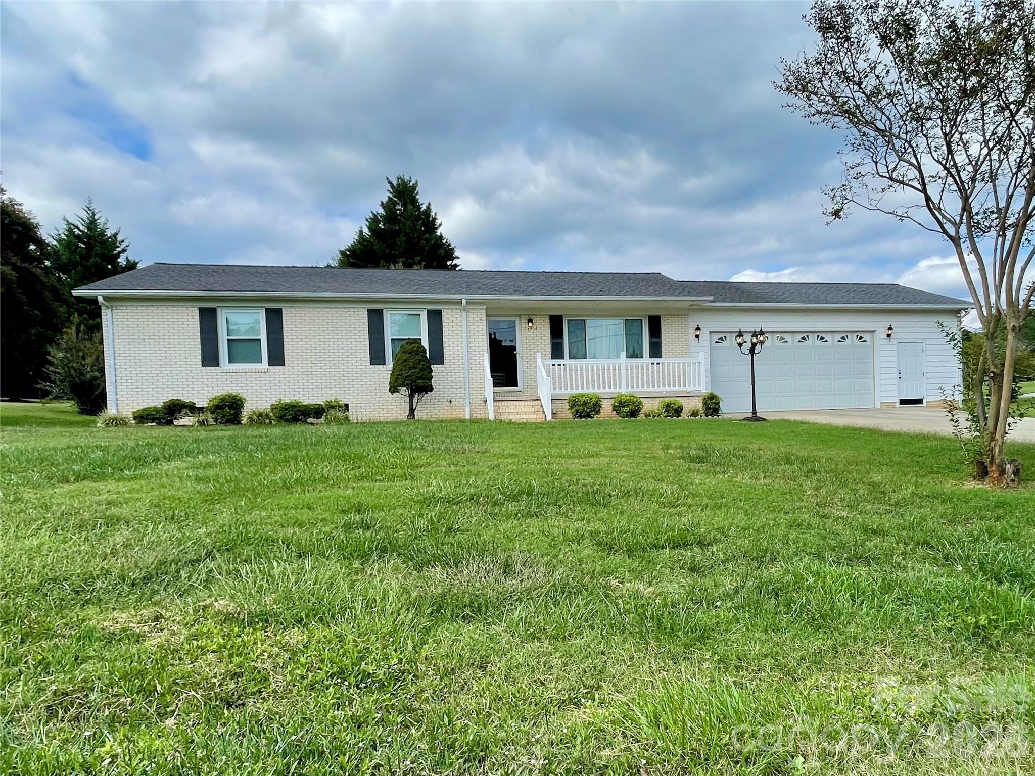 5708 Danville Dr, Kannapolis, NC 28081
