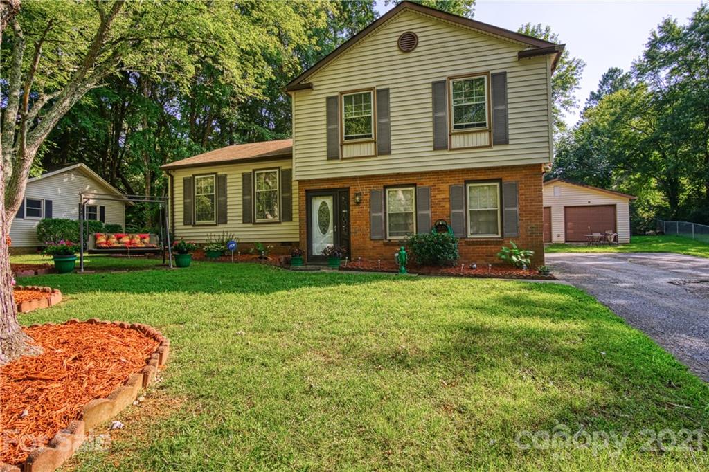 6222 Bonnybrook Ln, Charlotte, NC 28212