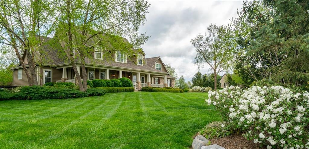 10800 W 179th Ter, Overland Park, KS 66013