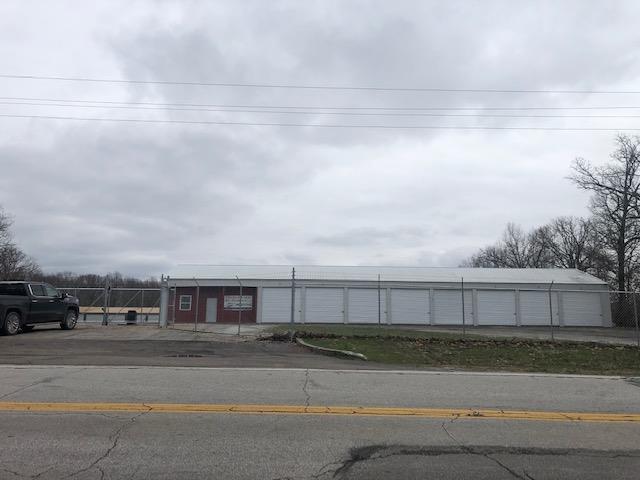 990 SE 7 Hw, Clinton, MO 64735