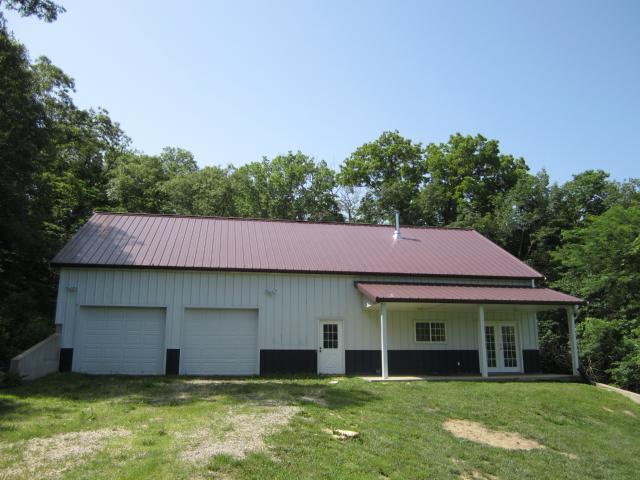 9487 Kingman Rd, Ozawkie, KS 66070