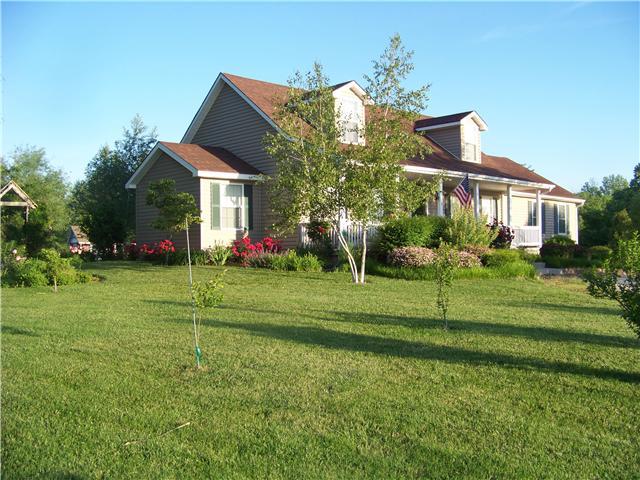 4535 Fulks Rd, Oak Grove, MO 64029