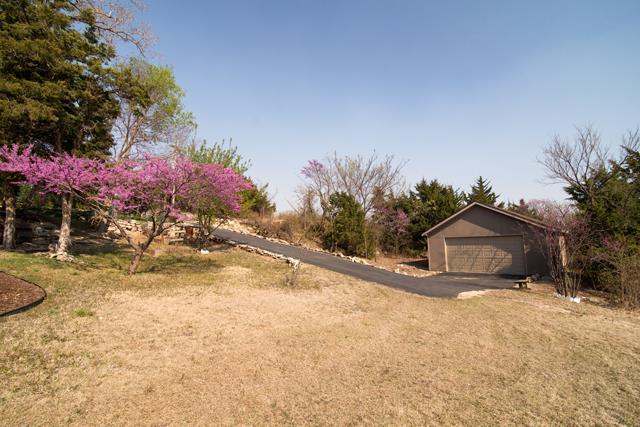 7600 Lookout Dr, Manhattan, KS 66502