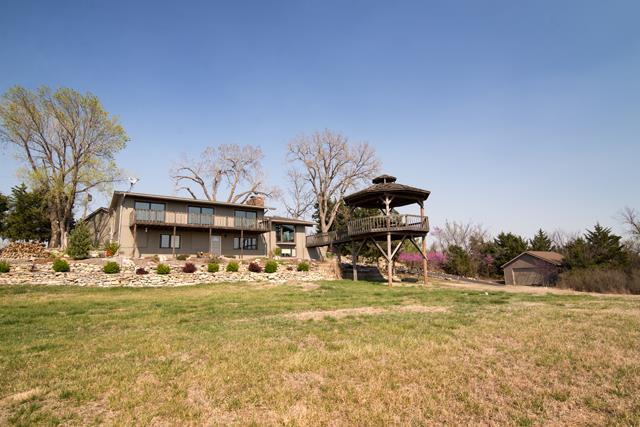 7600 Lookout Dr, Manhattan, KS 66502