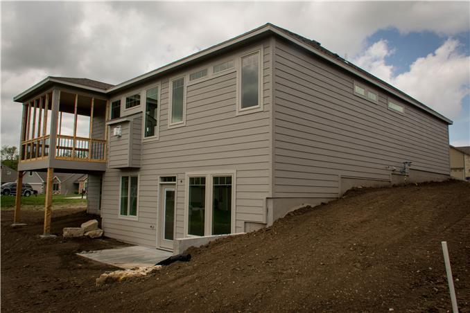 2224 Buckner Dr, Manhattan, KS 66503