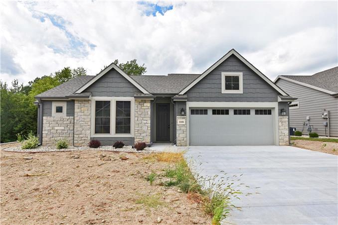 2105 Little Kitten Ave, Manhattan, KS 66503