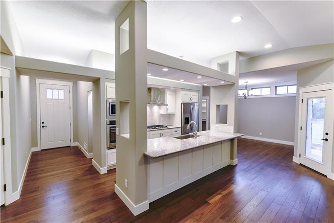 2105 Little Kitten Ave, Manhattan, KS 66503