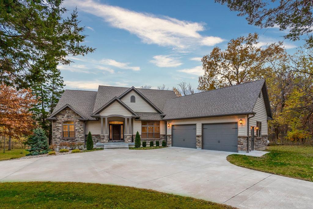 22 NW 370 Prv Rd, Clinton, MO 64735
