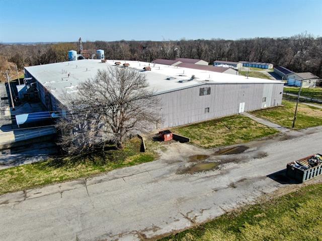 1 Murphy Rd, Lexington, MO 64067