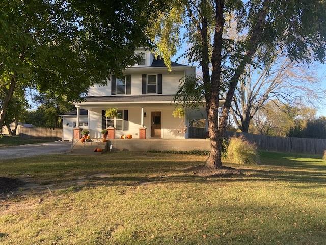 13204 Silver Ln, Independence, MO 64050