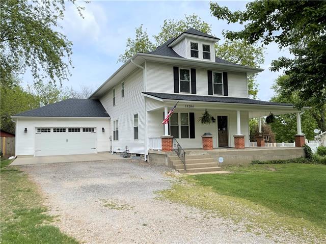 13204 Silver Ln, Independence, MO 64050