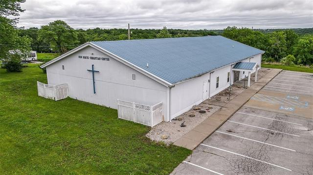 9939 View High Dr, Kansas City, MO 64134
