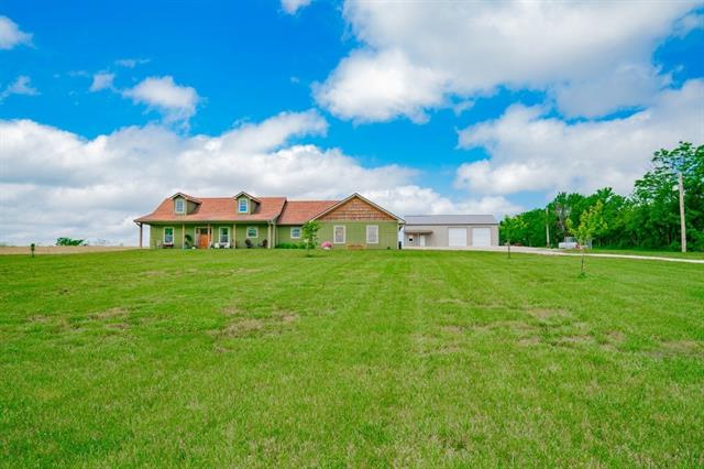 822 321st Rd, Leeton, MO 64761
