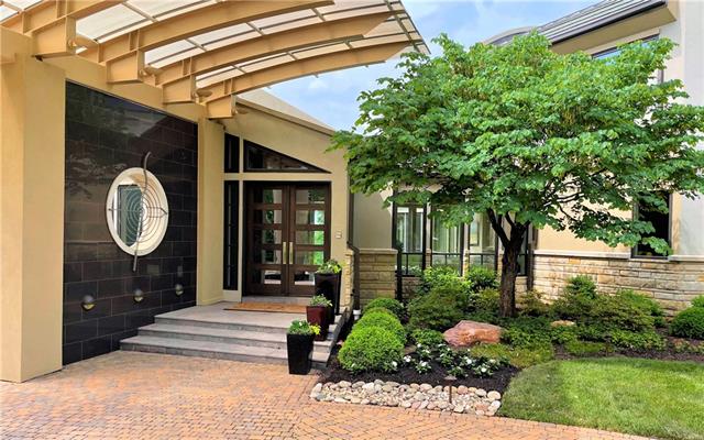 2700 W 112 St, Leawood, KS 66211