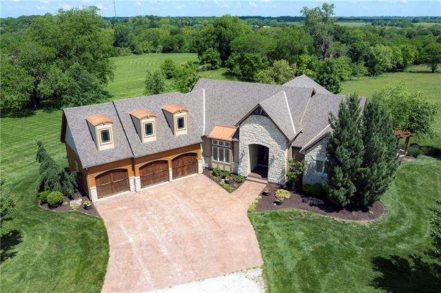 32006 E 179th St, Pleasant Hill, MO 64080