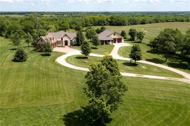 32006 E 179th St, Pleasant Hill, MO 64080