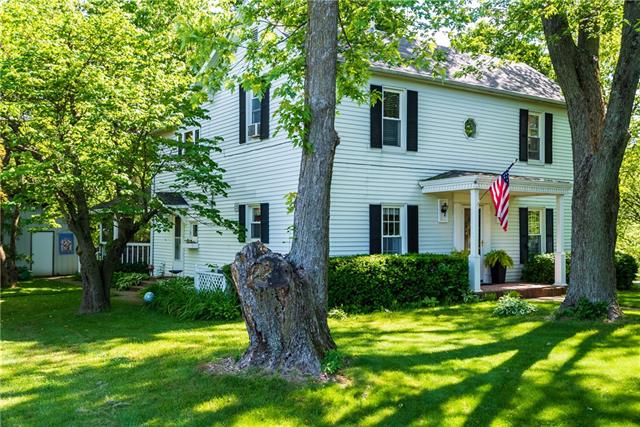 33320 Bluhm Rd, Smithton, MO 65350