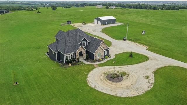 16808 Stillwell Rd, Bonner Springs, KS 66012