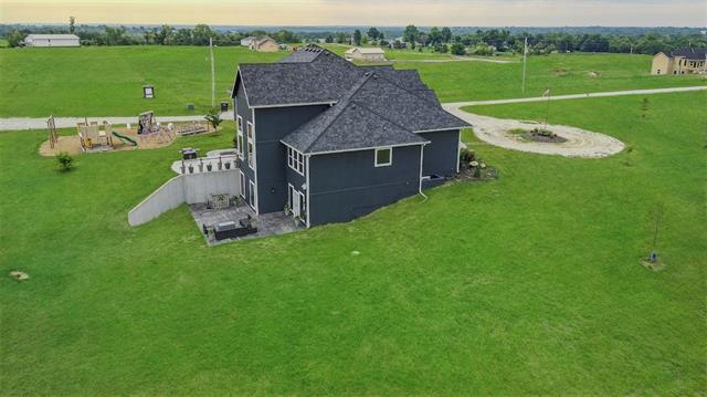 16808 Stillwell Rd, Bonner Springs, KS 66012
