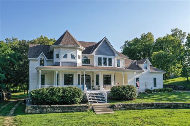6630 Oak Grove Rd, Kansas City, KS 66106