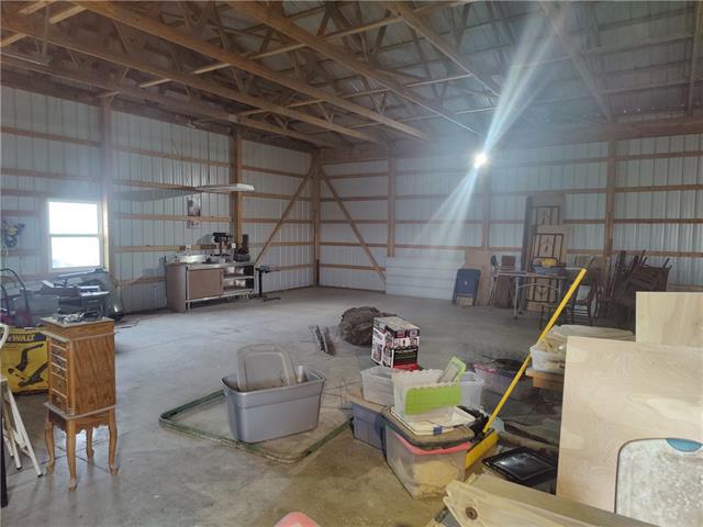 376 E 300 Rd, Overbrook, KS 66524