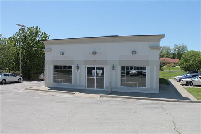 3224 N Belt Hw, St Joseph, MO 64506