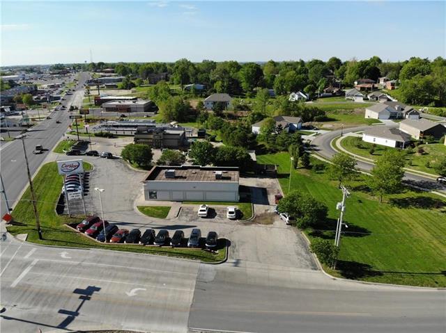 3224 N Belt Hw, St Joseph, MO 64506