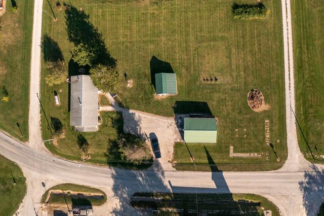 2406 Main St, Grant City, MO 64456