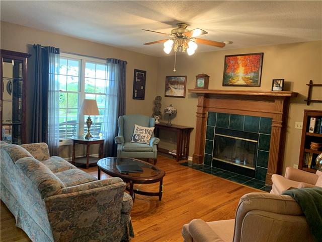 10444 SW Willard Rd, Stewartsville, MO 64490