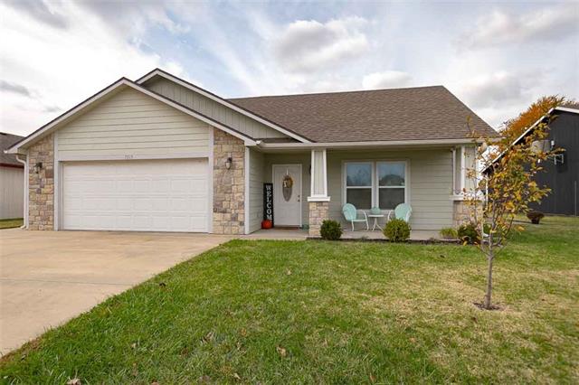 7013 Wheatfield Ln, Topeka, KS 66619