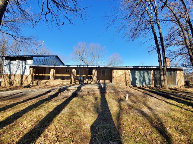 29726 W Hw, Smithton, MO 65350