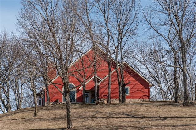 12156 S Stanley Rd, Overbrook, KS 66524