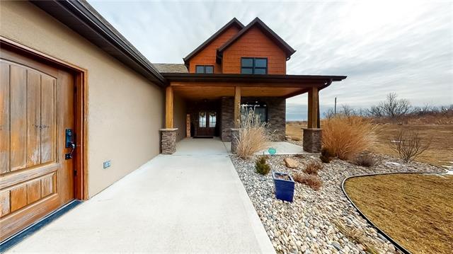 2078 167th Rd, Wathena, KS 66090