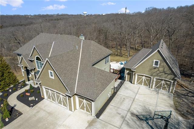 6353 Warwick St, Shawnee, KS 66218