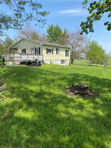 902 Grand St, Forest City, MO 64451