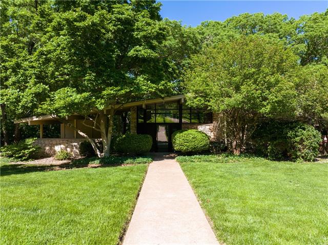 415 Oakdale St, Manhattan, KS 66502