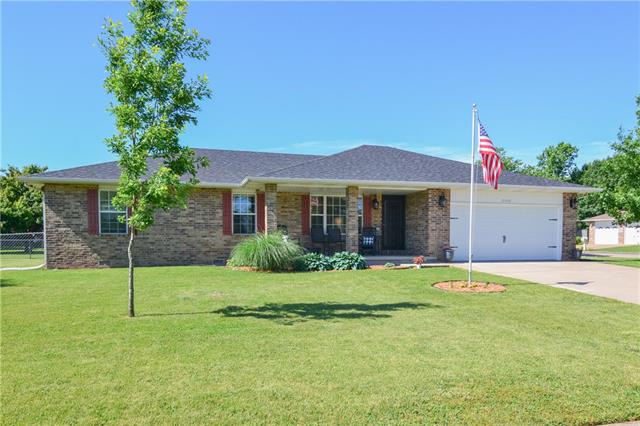 2406 W Austin St, Bolivar, MO 65613