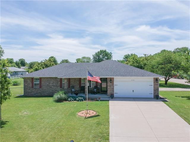 2406 W Austin St, Bolivar, MO 65613