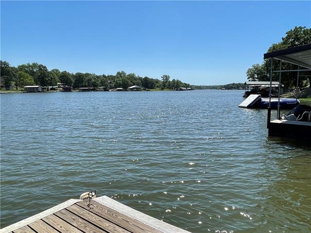 1414 Lake Viking Ter, Gallatin, MO 64640