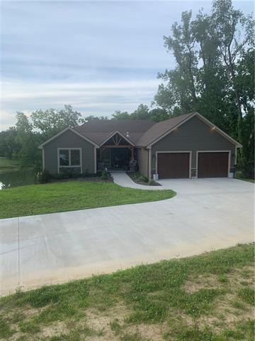 7787 SE St Rt 371 Hw, St Joseph, MO 64504