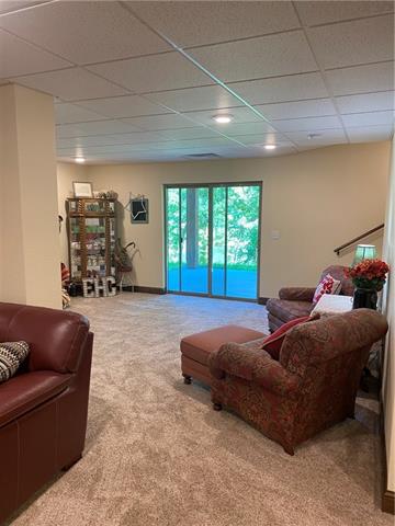 7787 SE St Rt 371 Hw, St Joseph, MO 64504