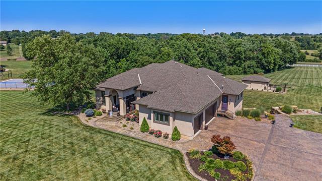 25030 176th St, Leavenworth, KS 66048