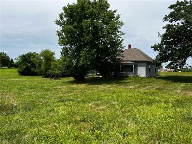 9050 Rhinehart Rd, Kansas City, MO 64139