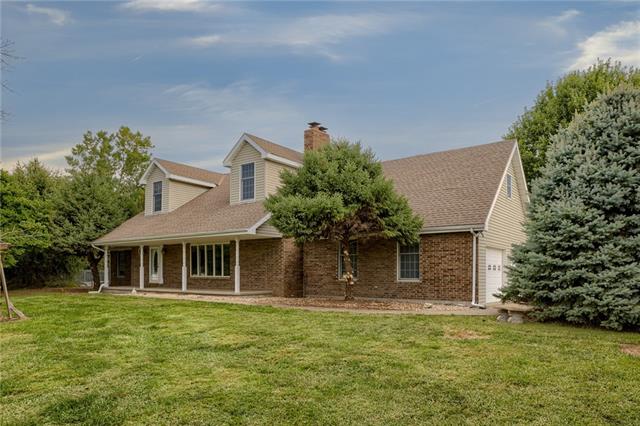 2501 SE Galvin Rd, St Joseph, MO 64504