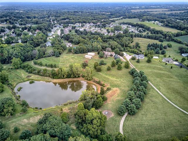 2501 SE Galvin Rd, St Joseph, MO 64504