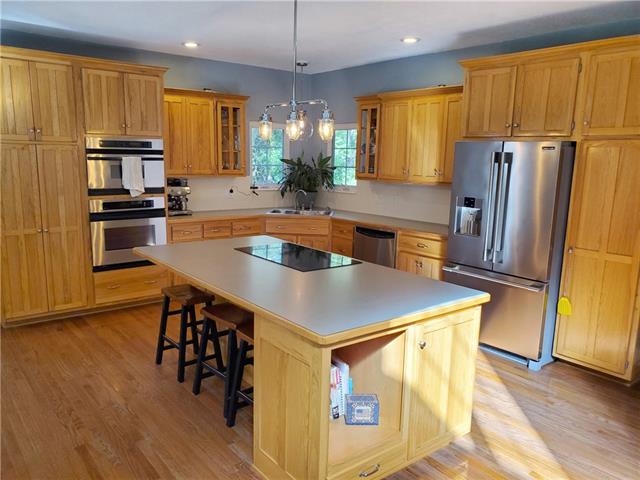 1184 SE 185th Rd, Knob Noster, MO 65336