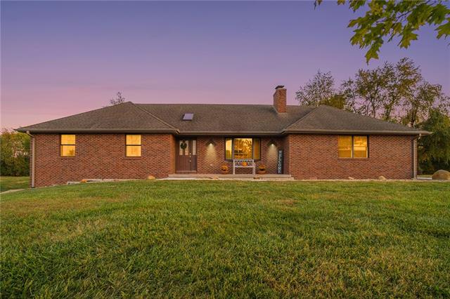 8291 NW State Hw N, Stewartsville, MO 64490