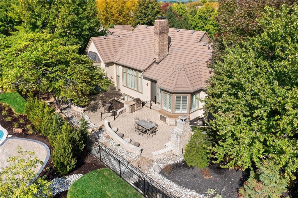 2103 W 116 St, Leawood, KS 66211