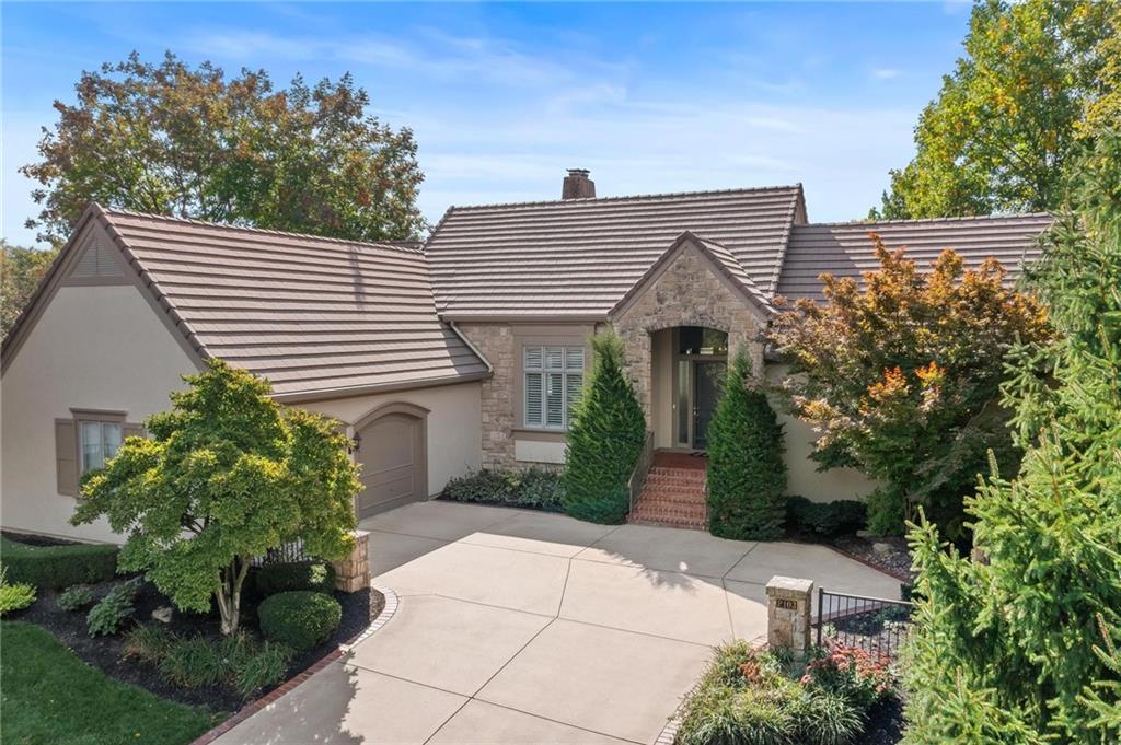 2103 W 116 St, Leawood, KS 66211